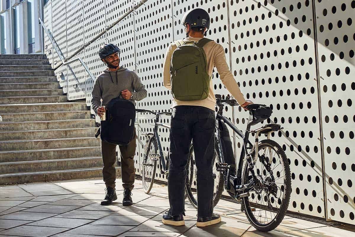 Urban Cycling Apparel: Casual Jackets, Pants & Jerseys for Everyday Living